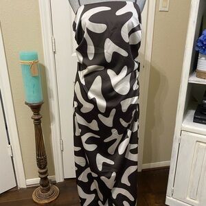 Paper Heart maxi dress. Size L